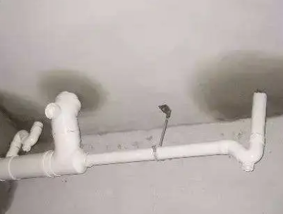 科尔沁左翼后卫生间测漏水的几种情景